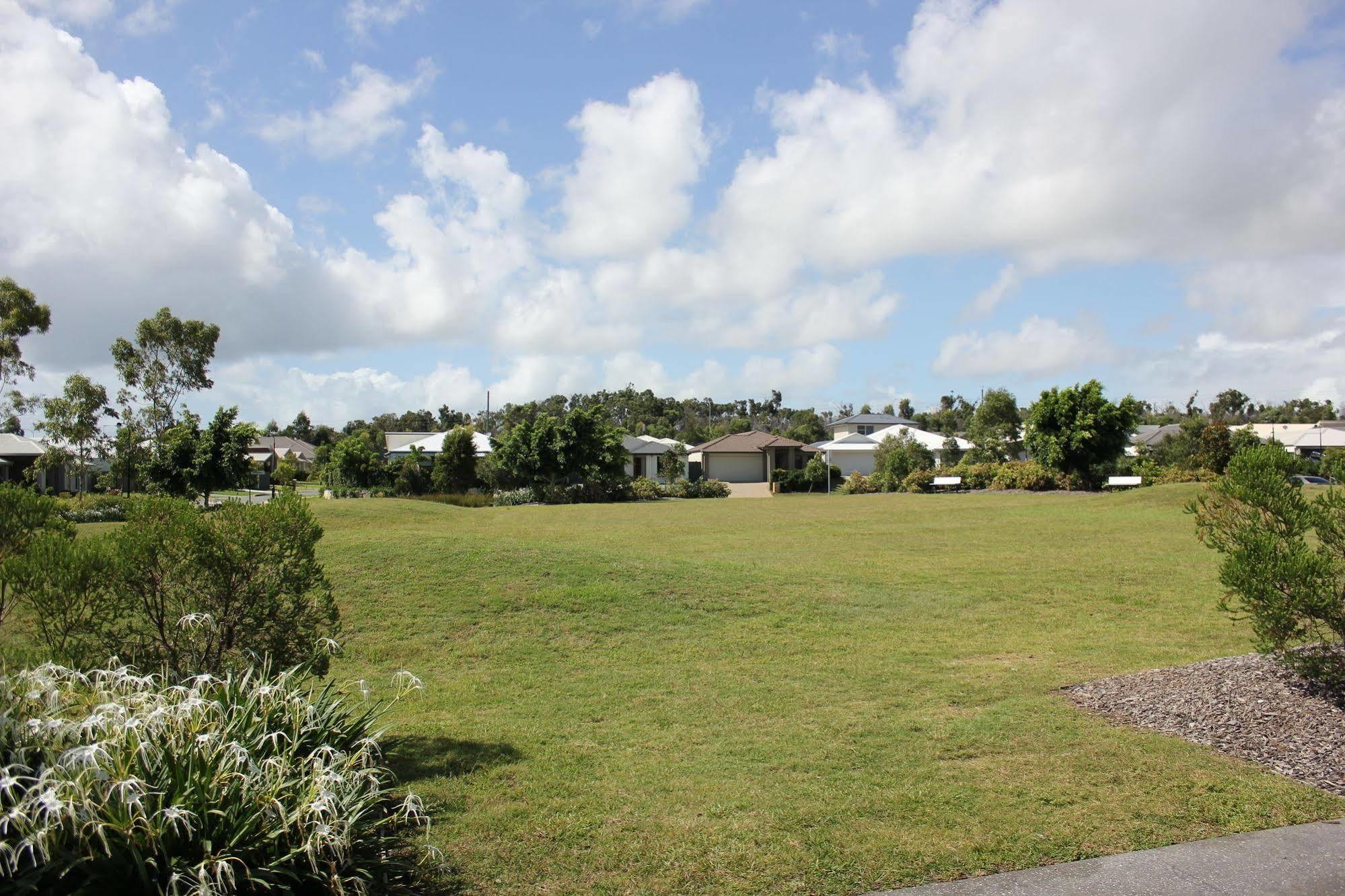 Direct Collective - Breeze On Brightwater Aparthotel Mooloolaba Esterno foto